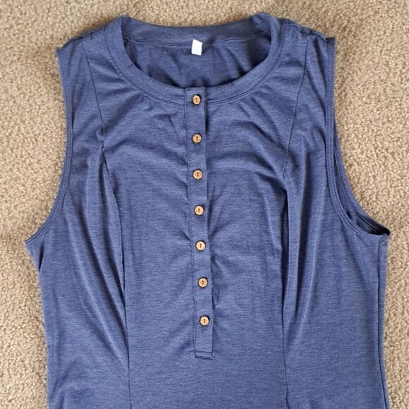 LARGE ROUND NECK BUTTON SLEEVELESS FLARE MAXI DRESS - Picture 5 of 8